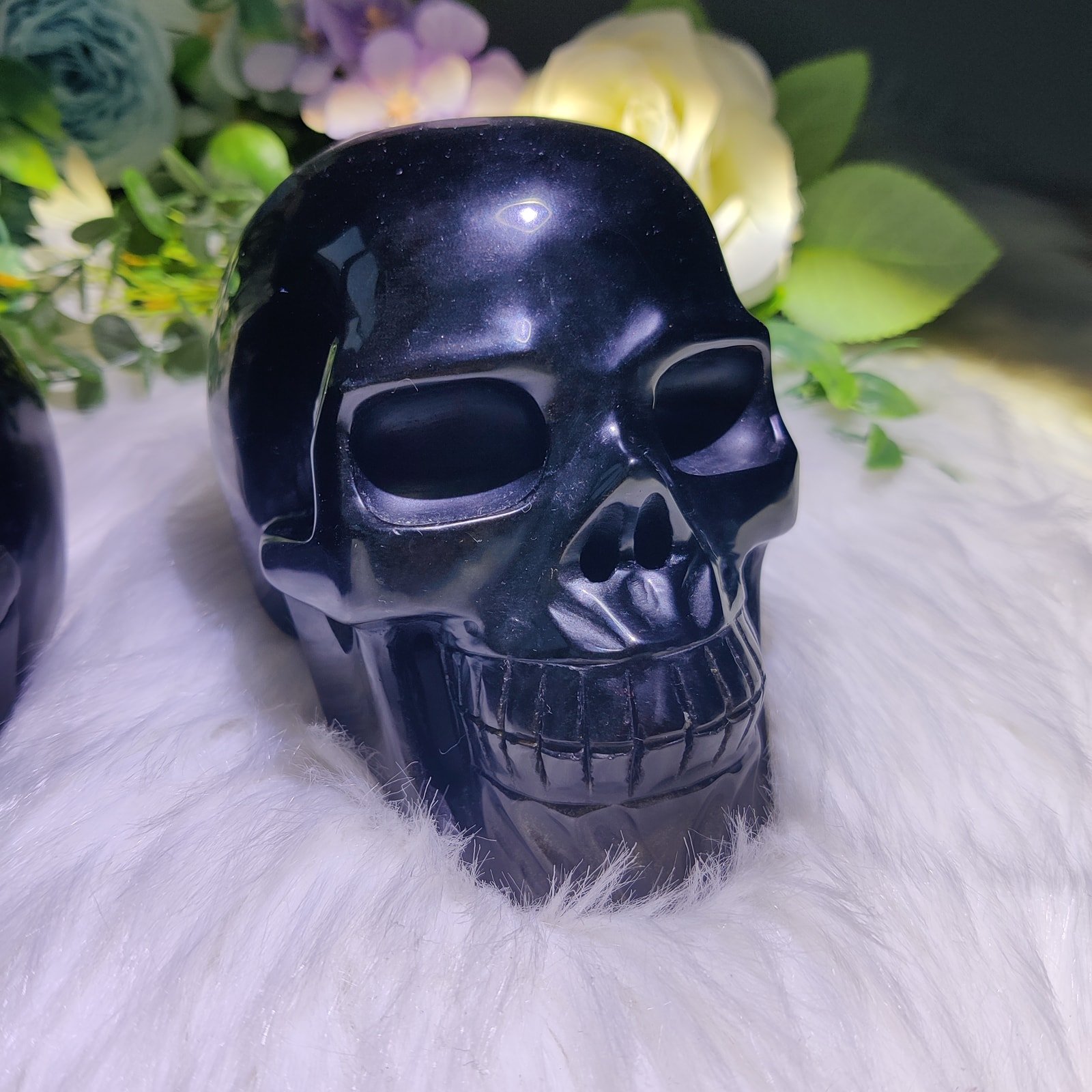 Gold Sheen Obsidian Skulls — product photo 2
