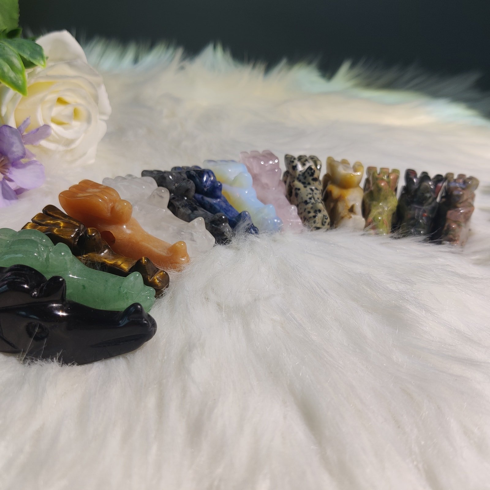 Product sample P0012: Dragon Head Carvings, photo 2; material pending verification