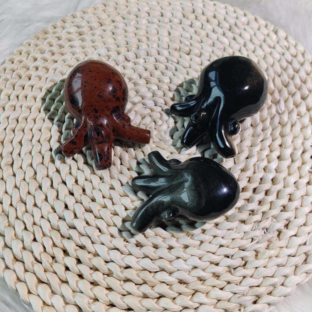 Product sample P0023: Cuttlefish Carvings, photo 1; material pending verification