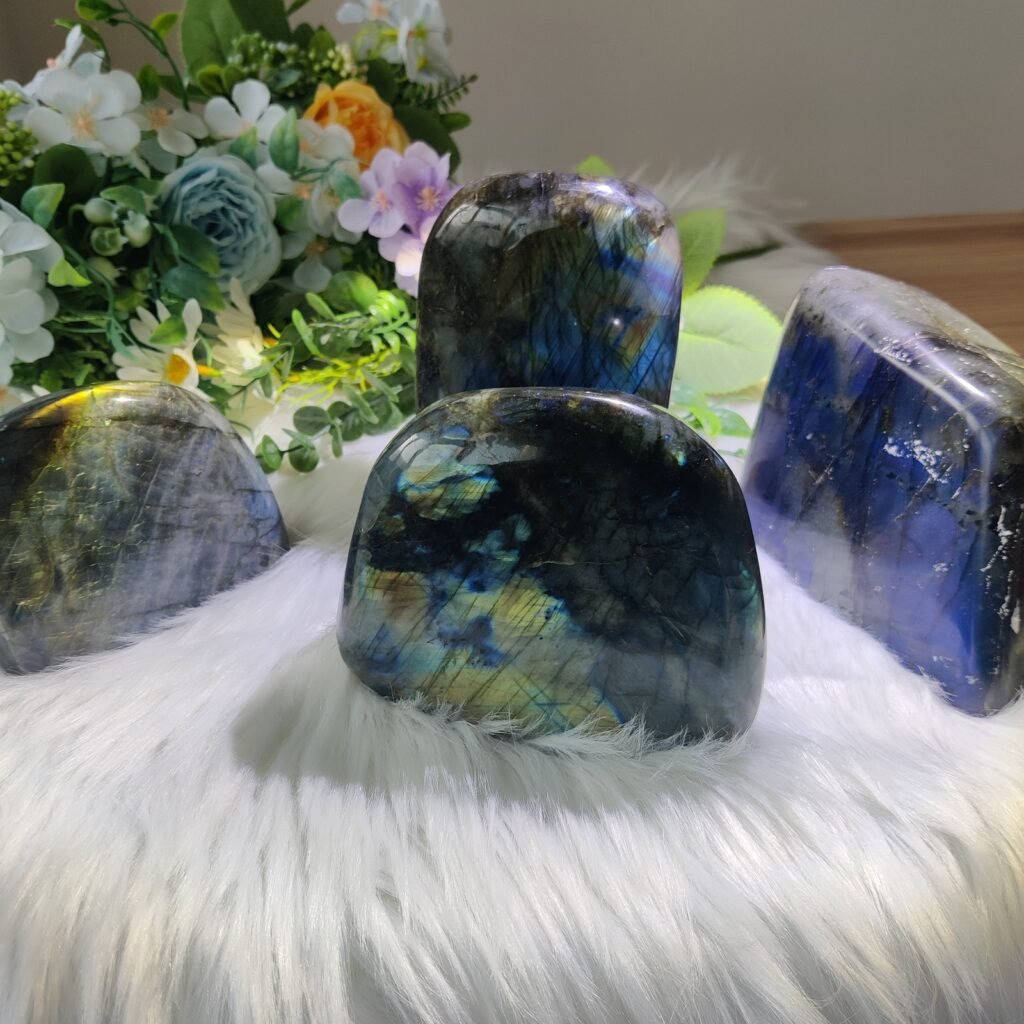 Labradorite Freeforms — product photo 1