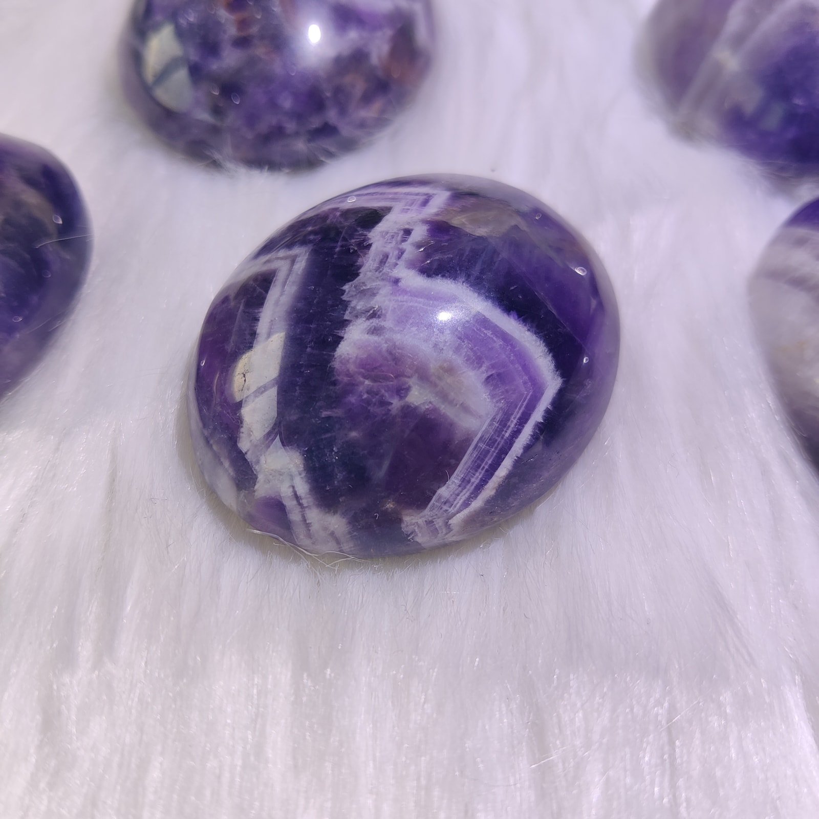 Product sample P0165: Palm Stones, photo 2; material pending verification