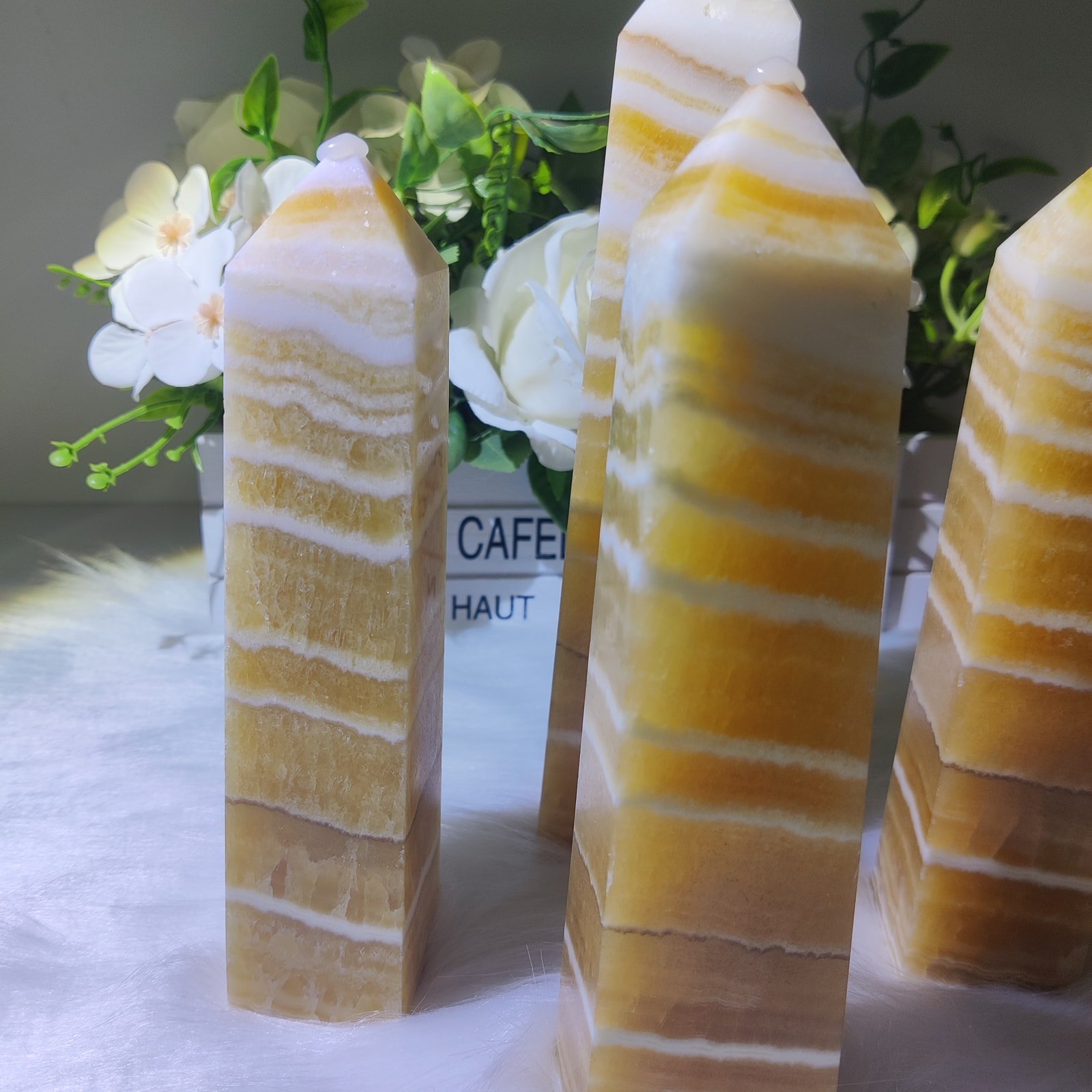 Yellow Calcite Towers — product photo 2